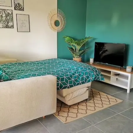 Cocon - Gare A 3min-geneve Acces Direct Apartamento *